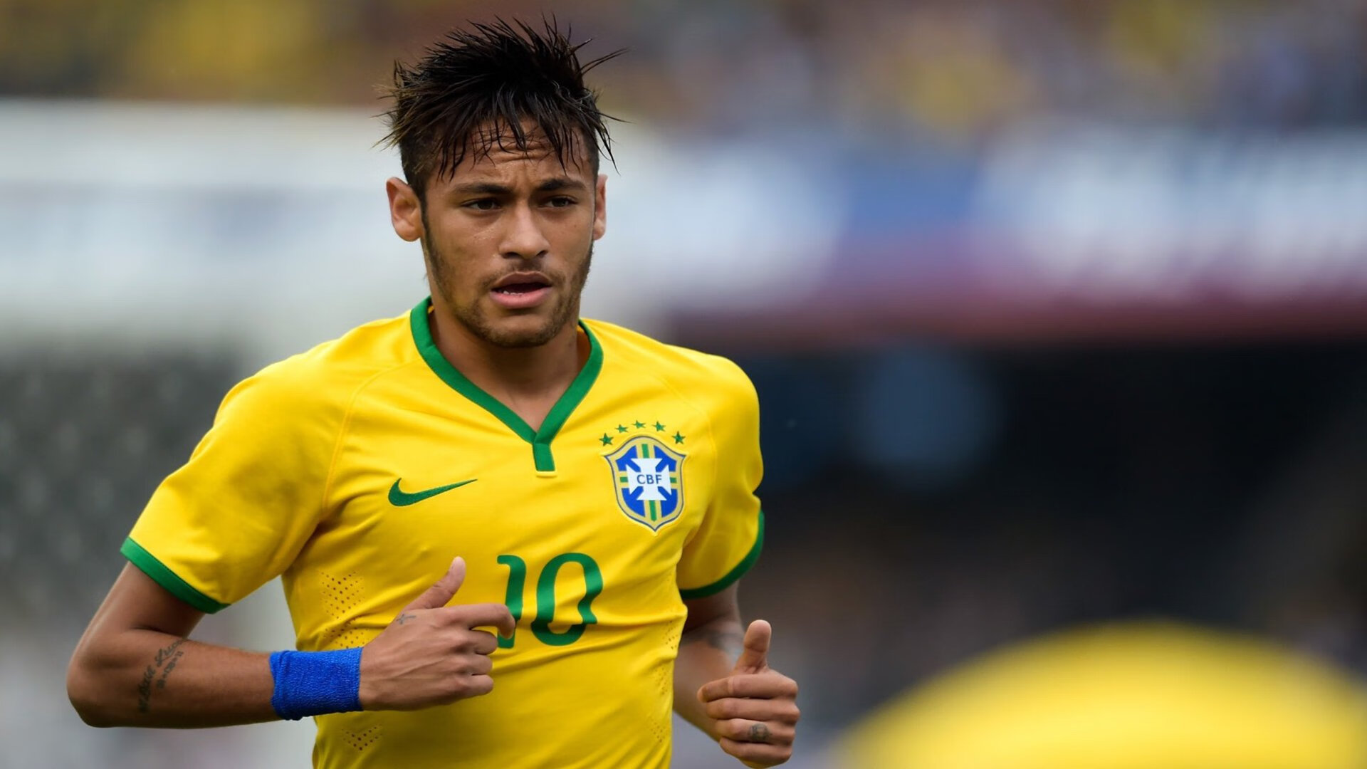 大奖赛转会风云：武汉三镇盯上锋线强援，郑钦文或成交易筹码